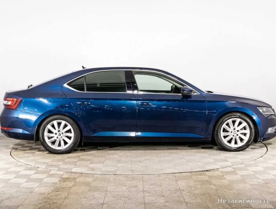 Skoda Superb 2017 с пробегом — фото 4