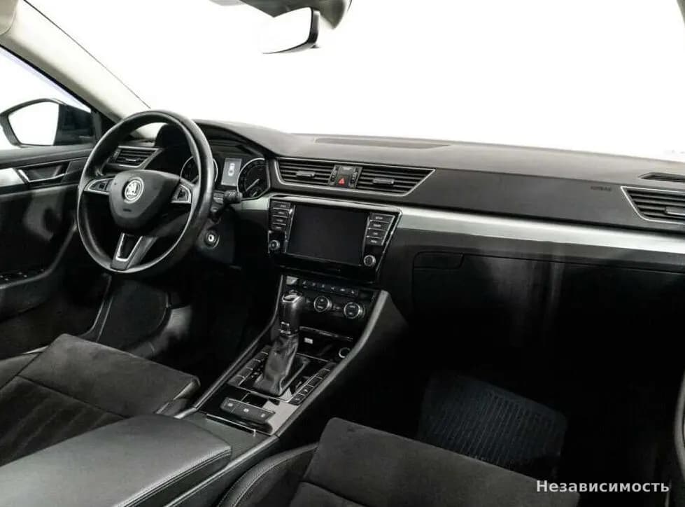 Skoda Superb 2017 с пробегом — фото 9