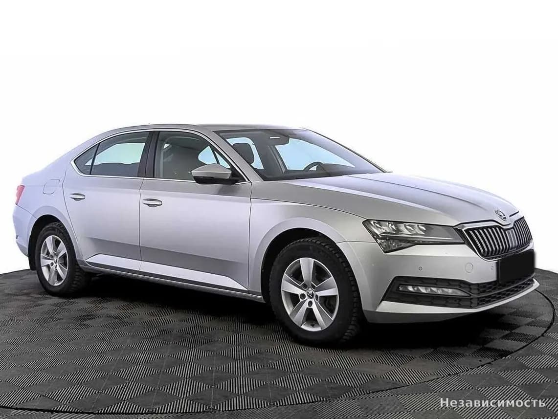 Skoda Superb 2021 с пробегом — фото 3