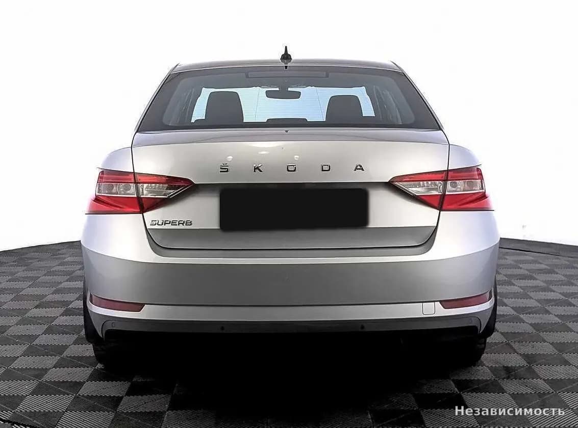 Skoda Superb 2021 с пробегом — фото 6