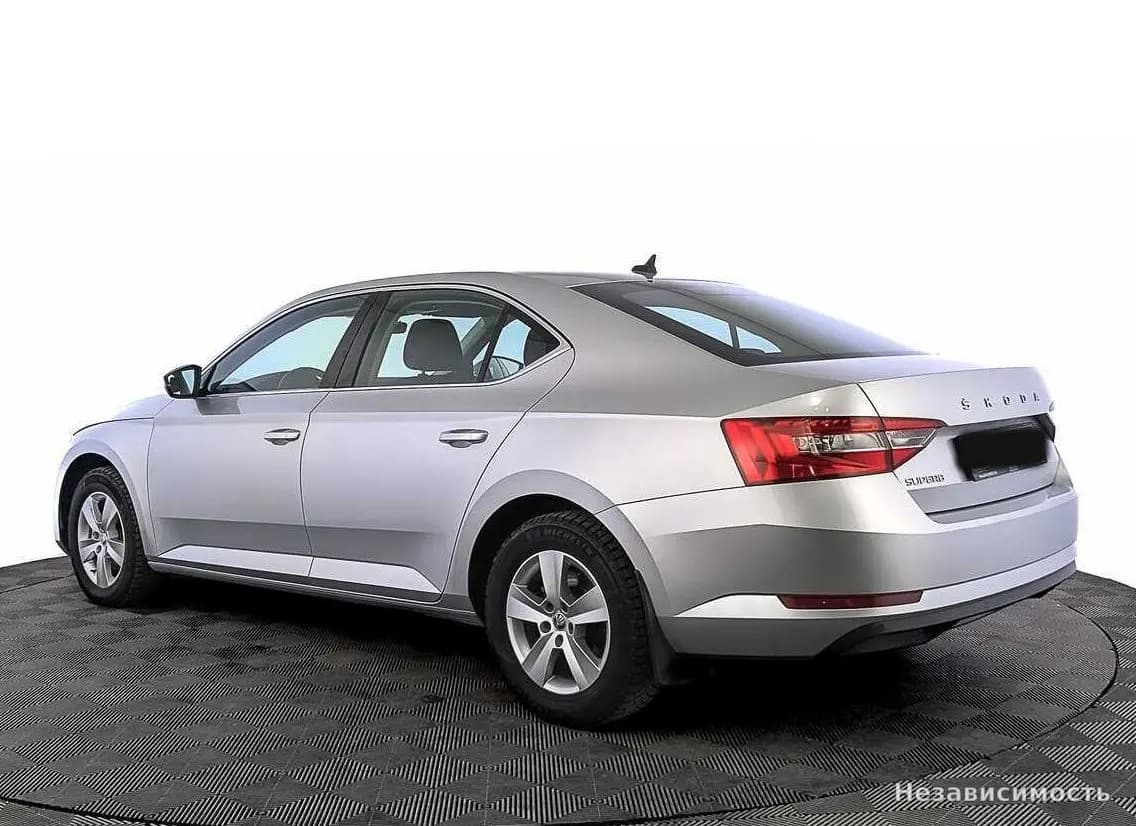 Skoda Superb 2021 с пробегом — фото 7
