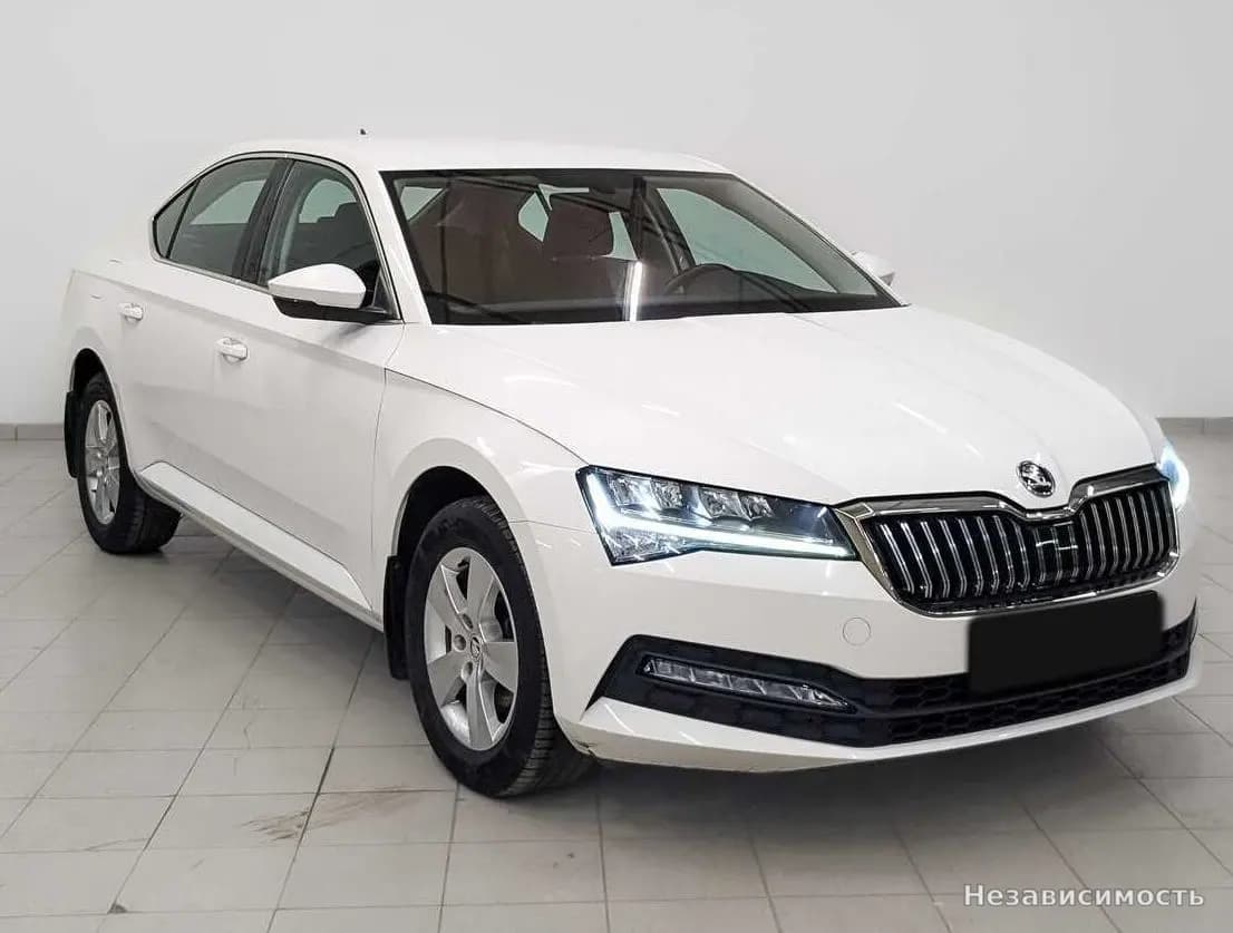 Skoda Superb 2020 с пробегом — фото 4