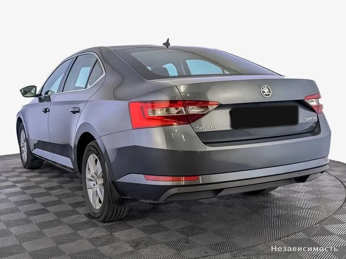Skoda Superb 2019 с пробегом — фото 7
