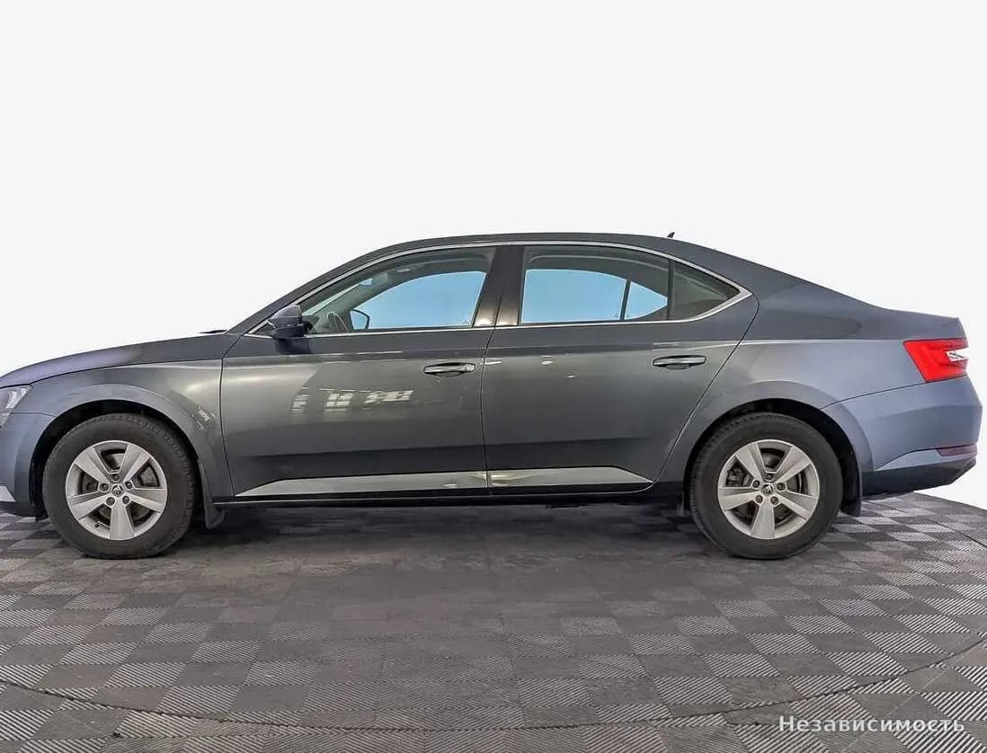 Skoda Superb 2019 с пробегом — фото 8