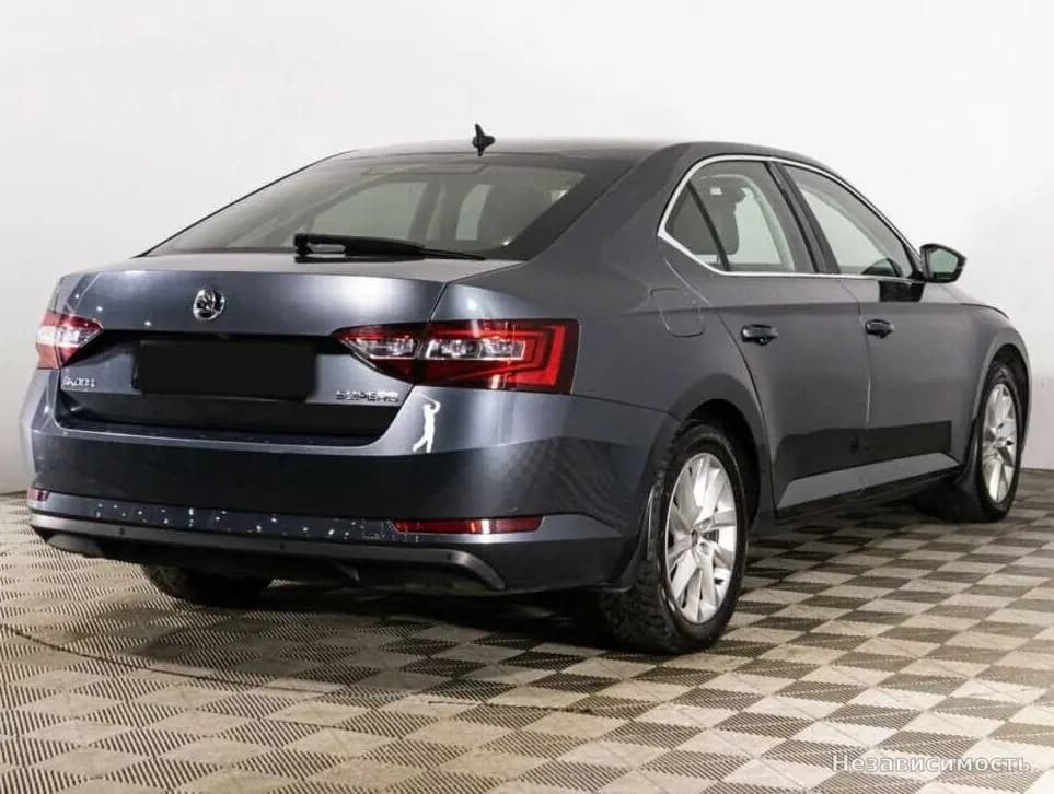 Skoda Superb 2018 с пробегом — фото 5
