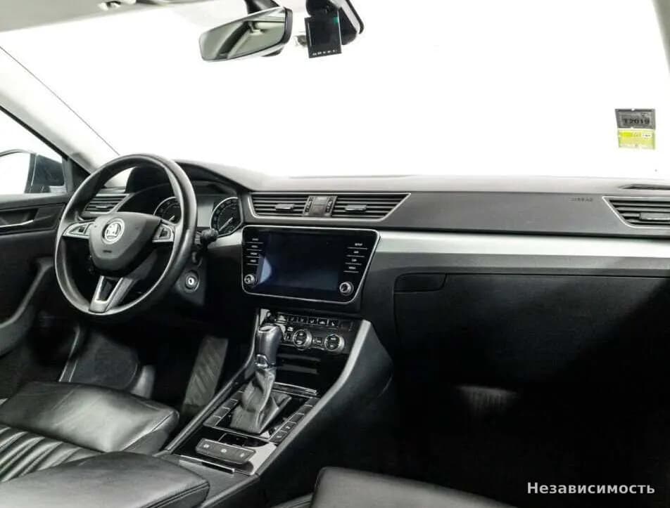 Skoda Superb 2018 с пробегом — фото 9