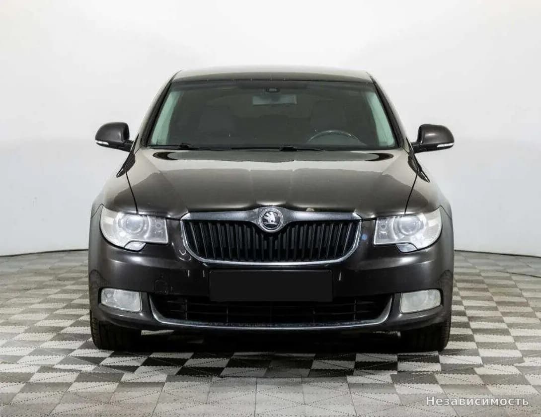 Skoda Superb 2012 с пробегом — фото 2