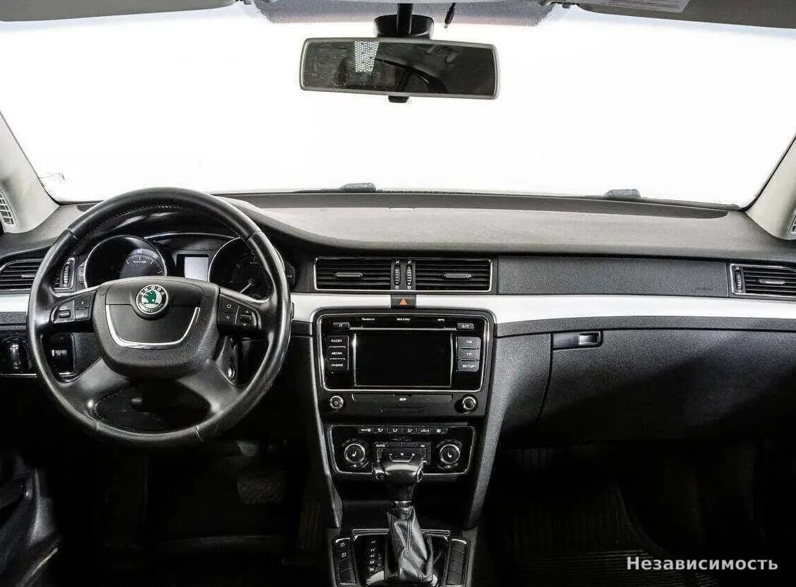 Skoda Superb 2012 с пробегом — фото 10