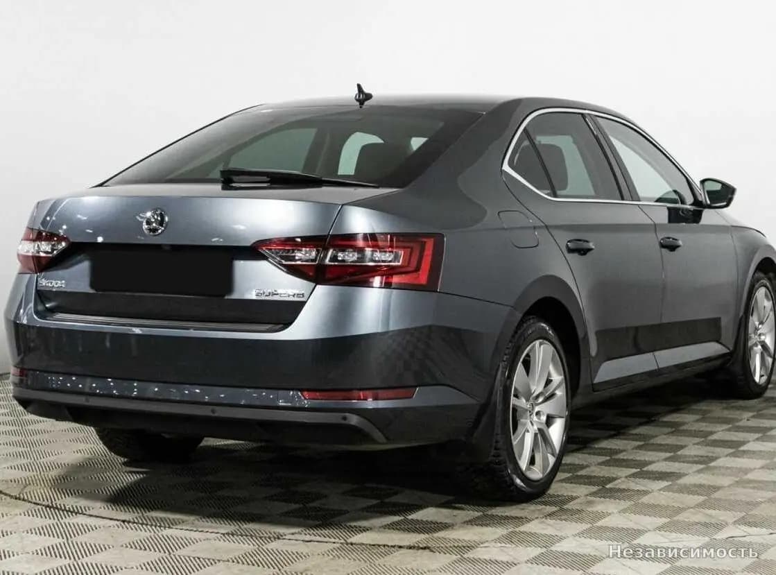 Skoda Superb 2019 с пробегом — фото 5