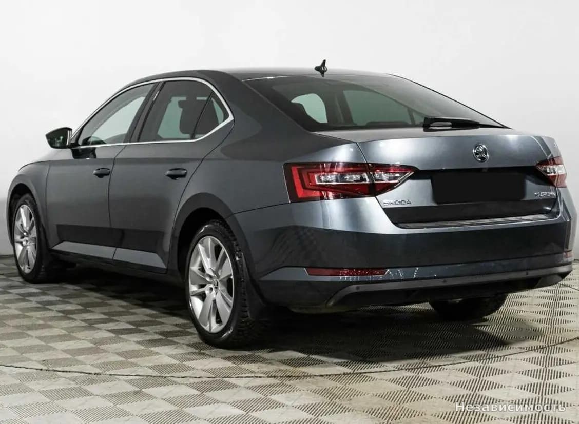 Skoda Superb 2019 с пробегом — фото 7