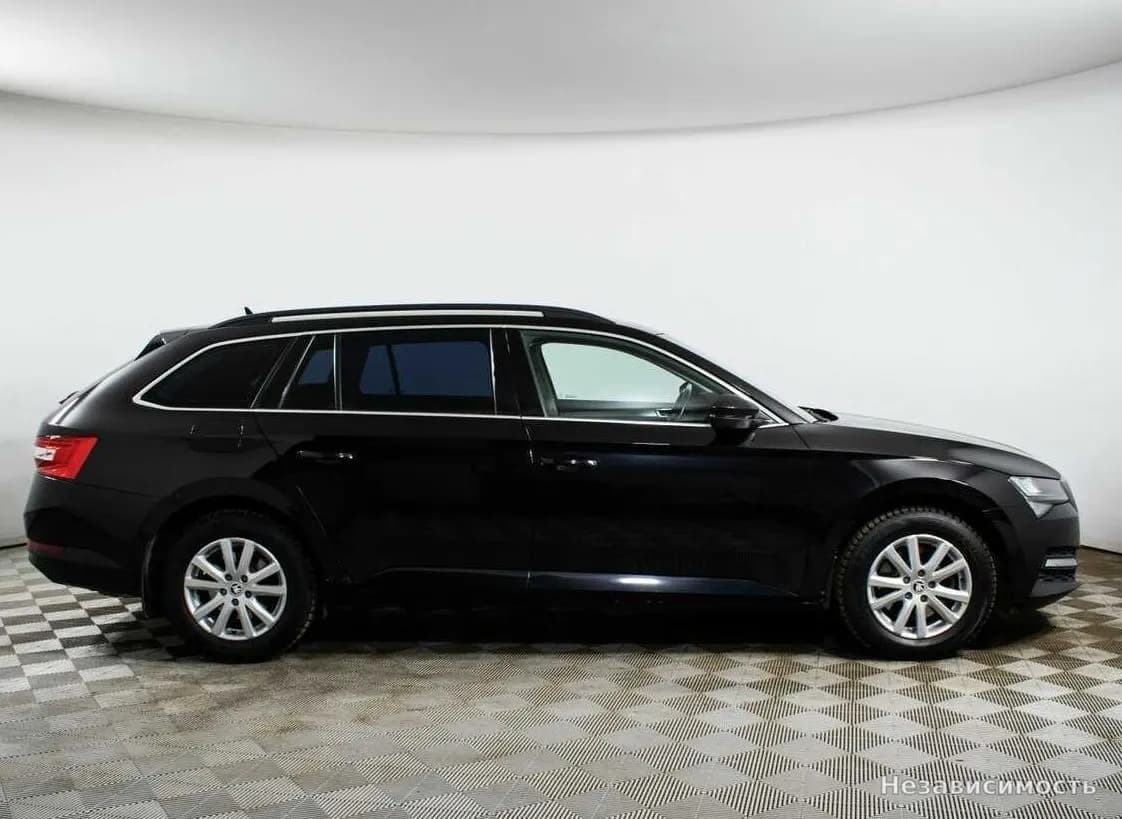 Skoda Superb 2020 с пробегом — фото 4