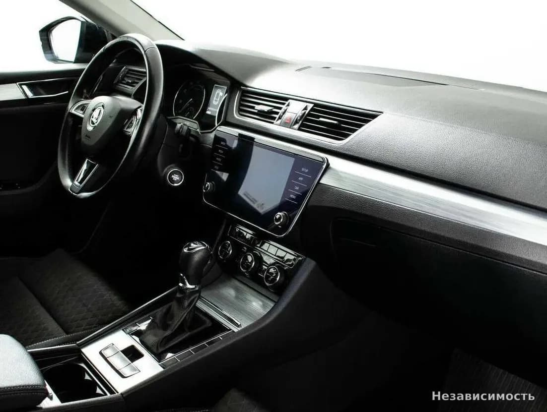 Skoda Superb 2020 с пробегом — фото 9