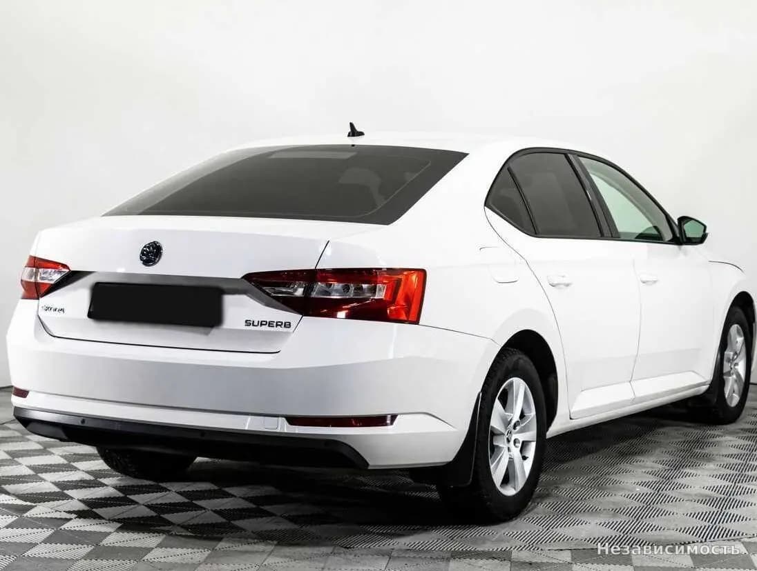 Skoda Superb 2018 с пробегом — фото 4