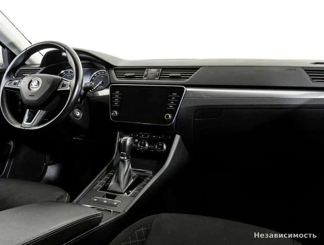 Skoda Superb 2018 с пробегом — фото 7