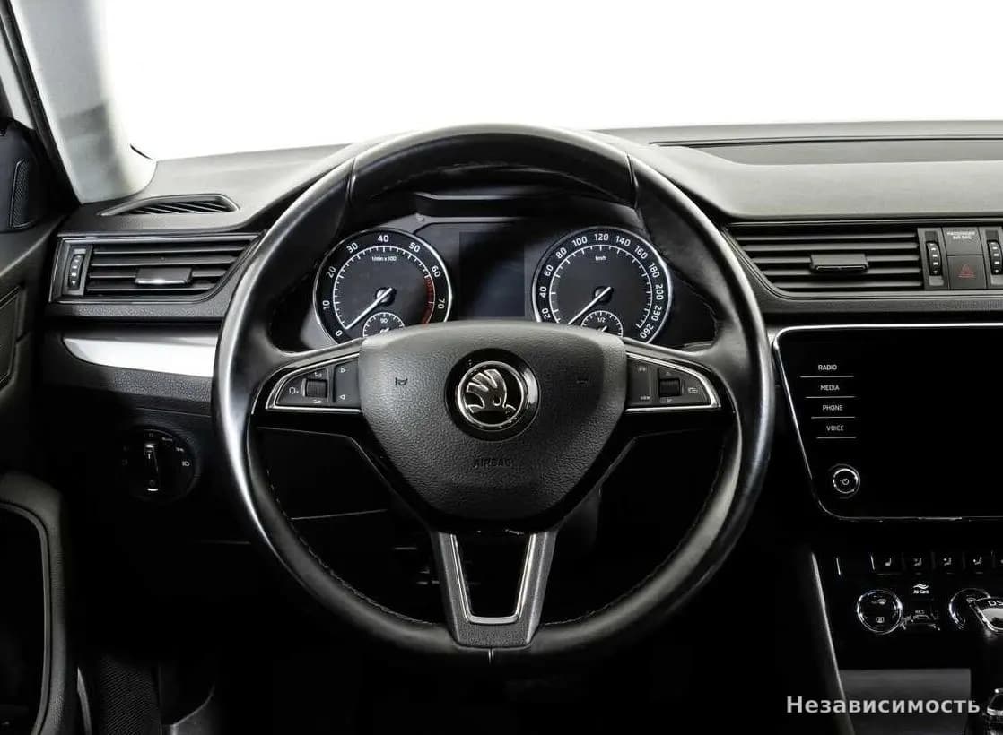 Skoda Superb 2018 с пробегом — фото 10