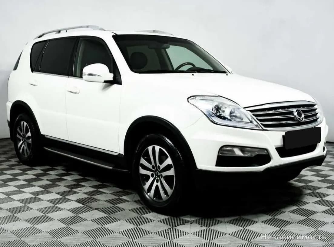 SsangYong Rexton 2013 с пробегом — фото 3