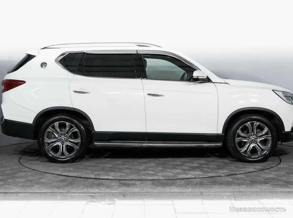 SsangYong Rexton 2018 с пробегом — фото 4