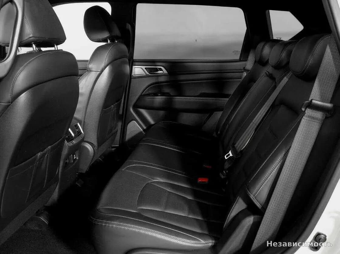 SsangYong Rexton 2018 с пробегом — фото 10