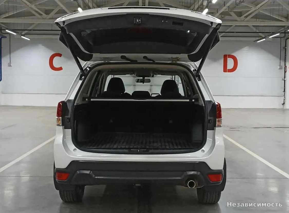 Subaru Forester 2019 с пробегом — фото 10