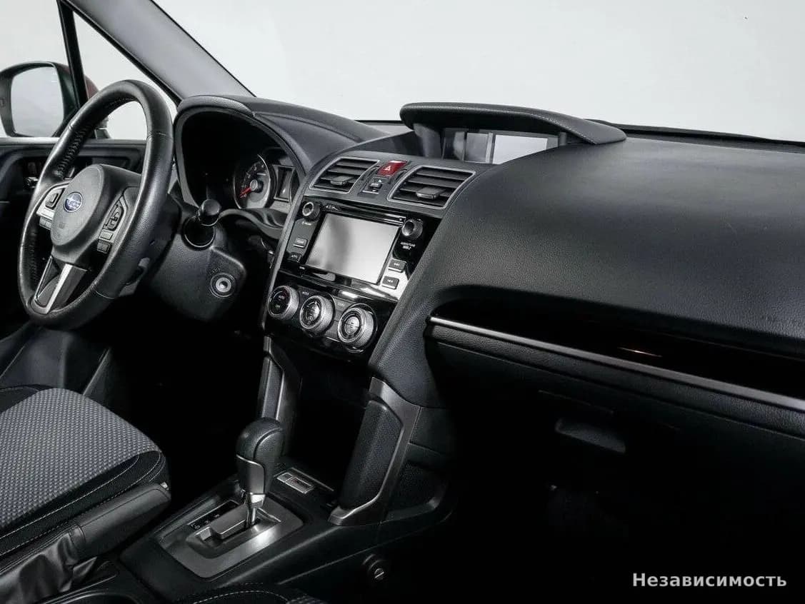 Subaru Forester 2016 с пробегом — фото 9