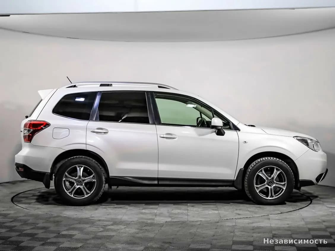Subaru Forester 2014 с пробегом — фото 4