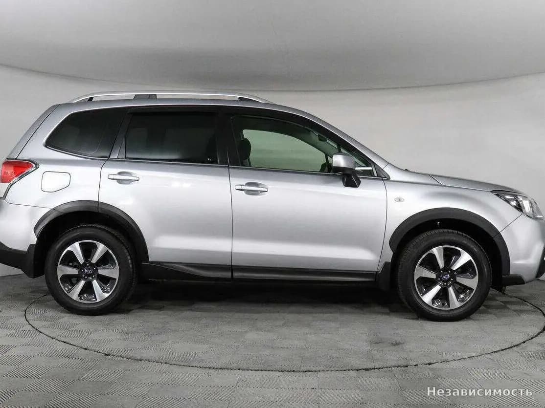 Subaru Forester 2018 с пробегом — фото 4