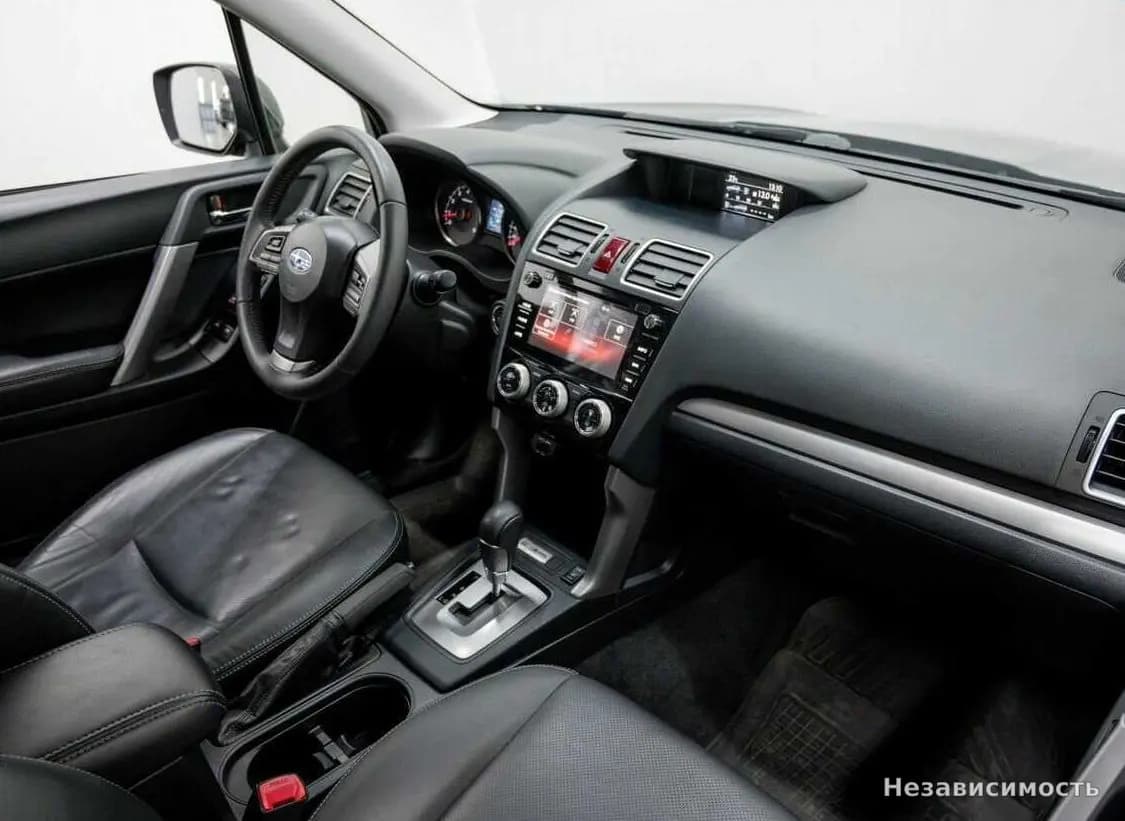 Subaru Forester 2015 с пробегом — фото 7