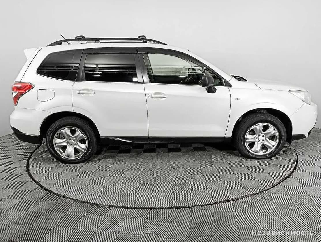 Subaru Forester 2013 с пробегом — фото 4