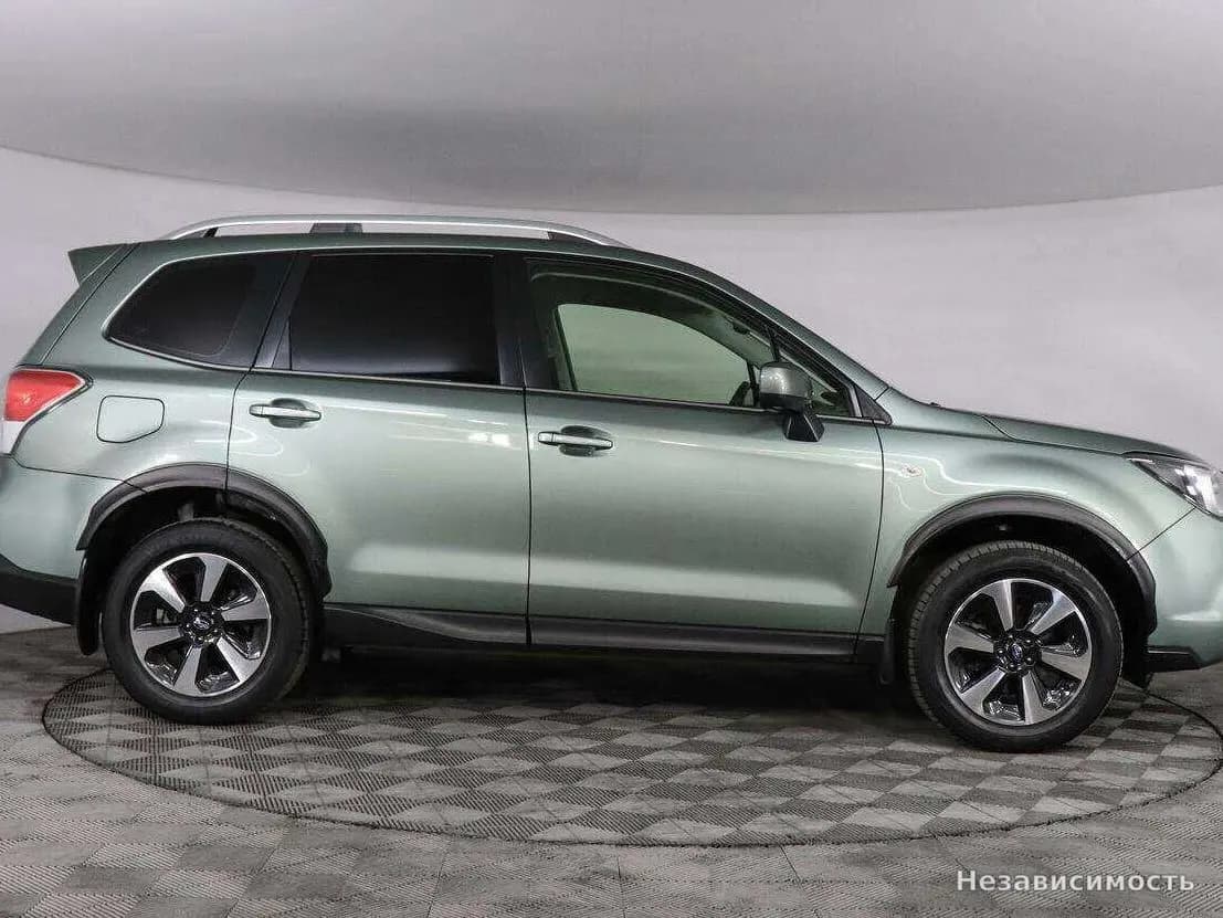 Subaru Forester 2017 с пробегом — фото 3