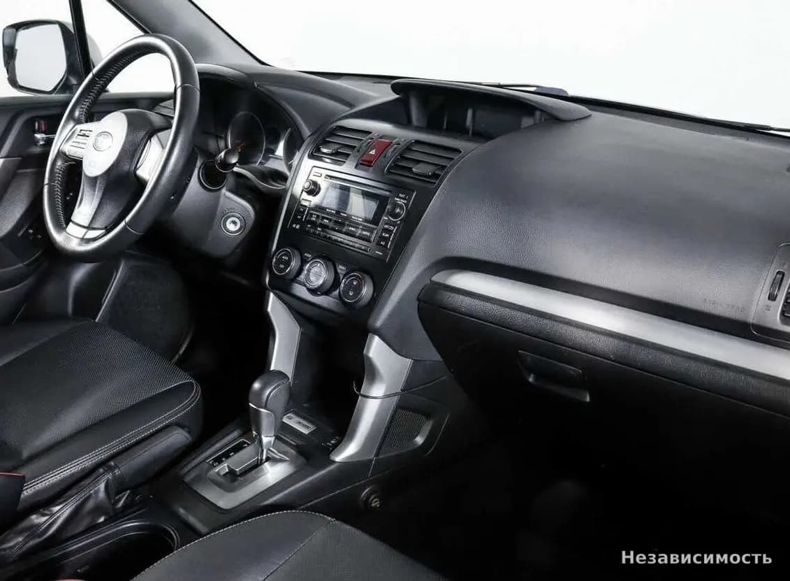 Subaru Forester 2014 с пробегом — фото 6