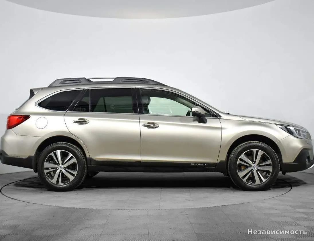 Subaru Outback 2018 с пробегом — фото 4