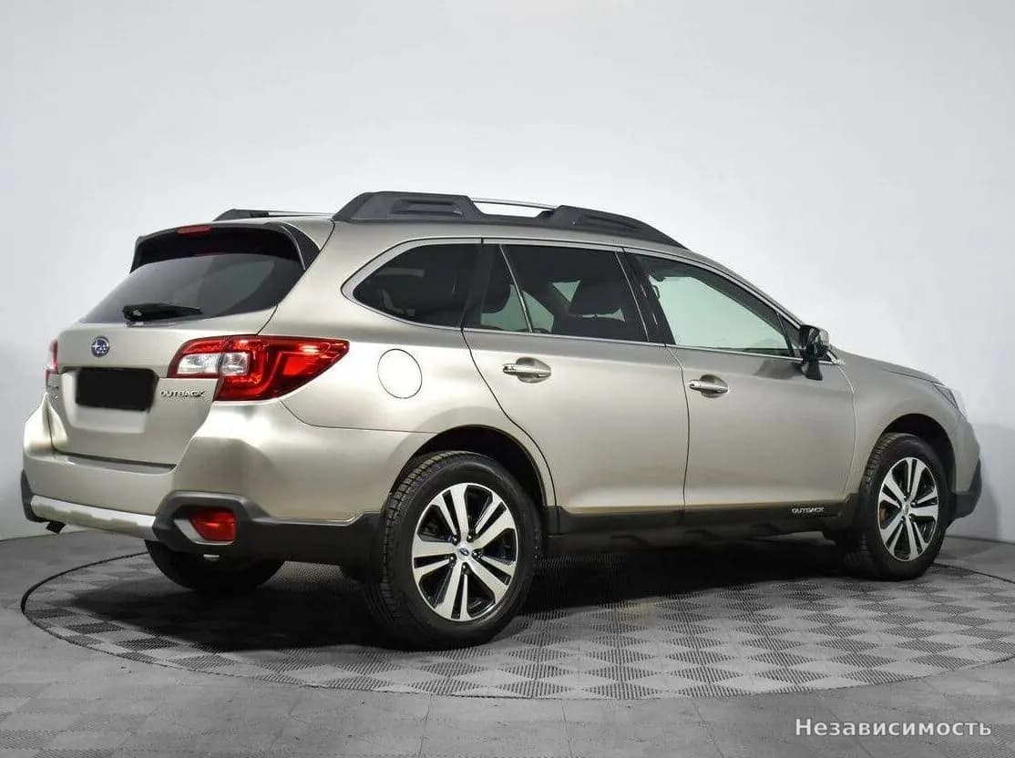 Subaru Outback 2018 с пробегом — фото 5