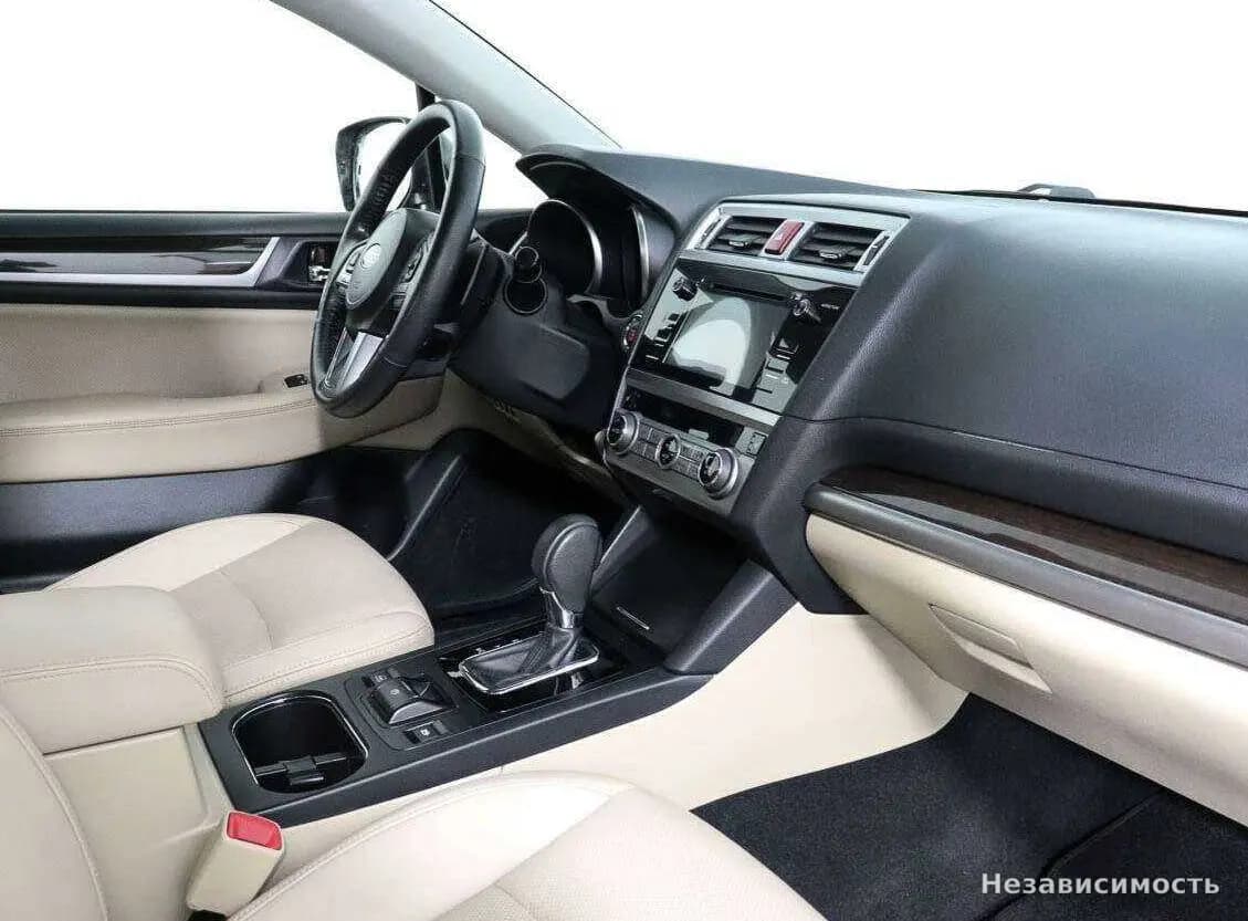 Subaru Outback 2017 с пробегом — фото 7