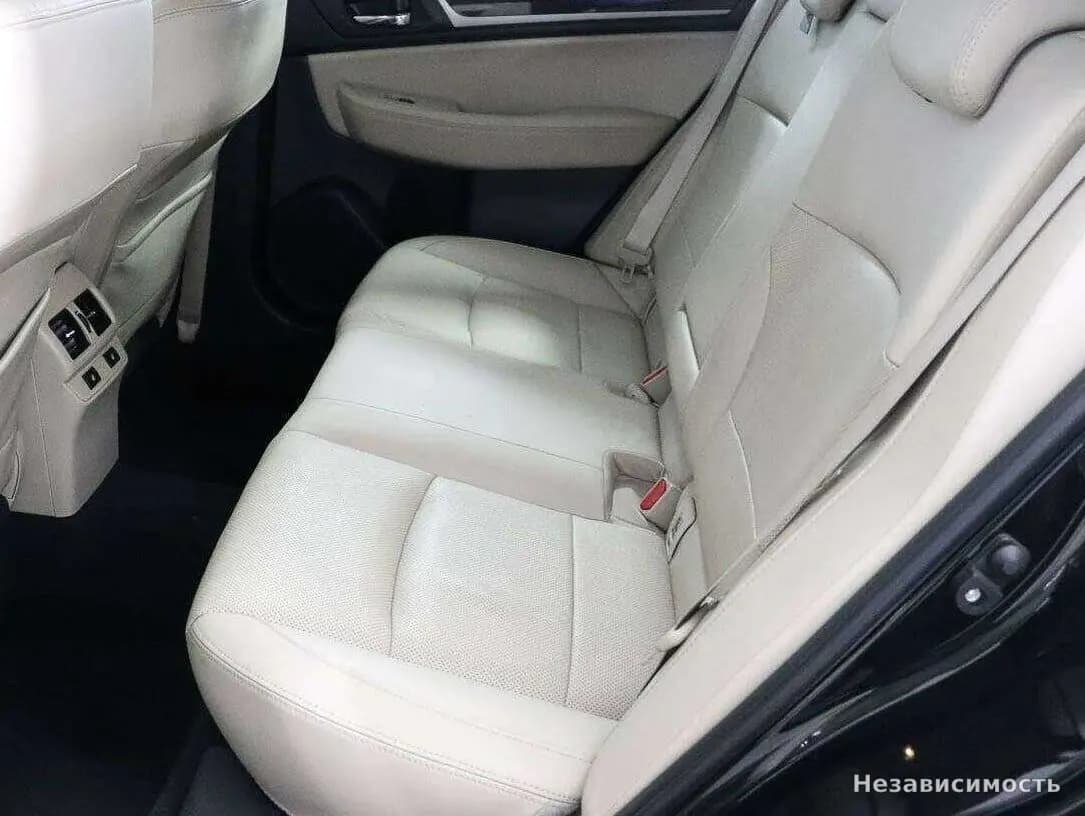 Subaru Outback 2017 с пробегом — фото 9