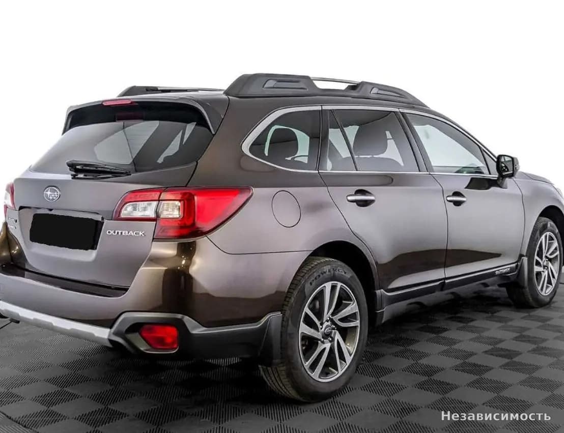Subaru Outback 2017 с пробегом — фото 5