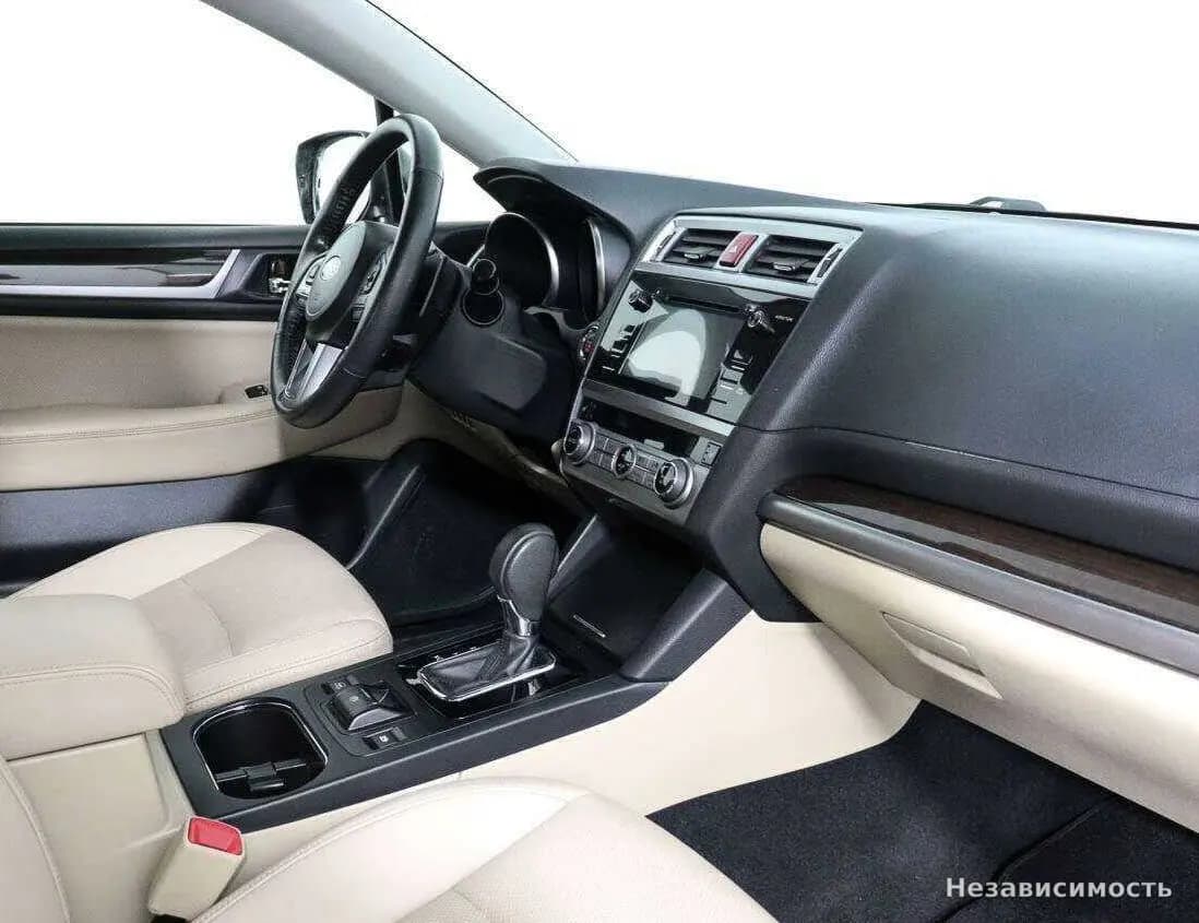 Subaru Outback 2017 с пробегом — фото 7