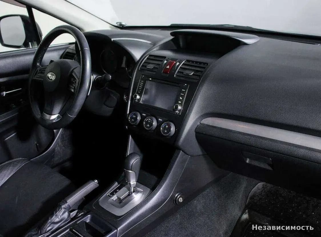 Subaru XV 2012 с пробегом — фото 8