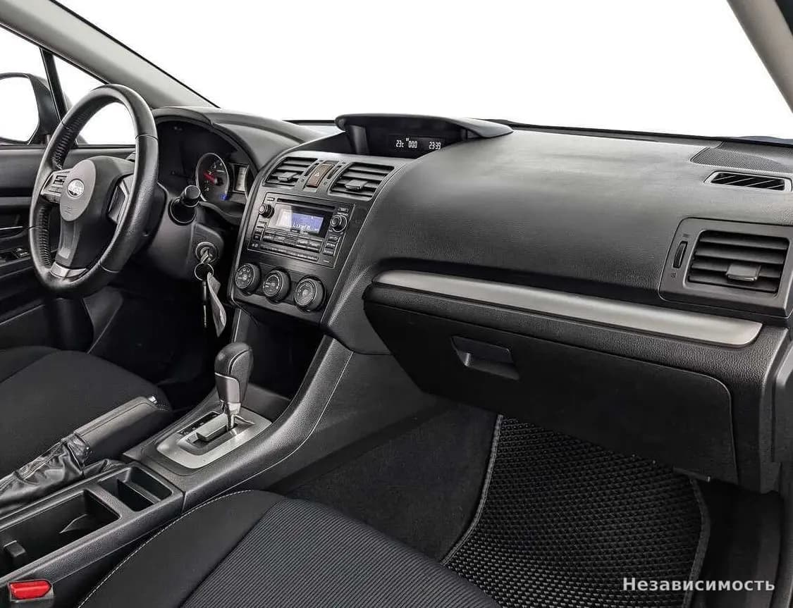Subaru XV 2012 с пробегом — фото 9