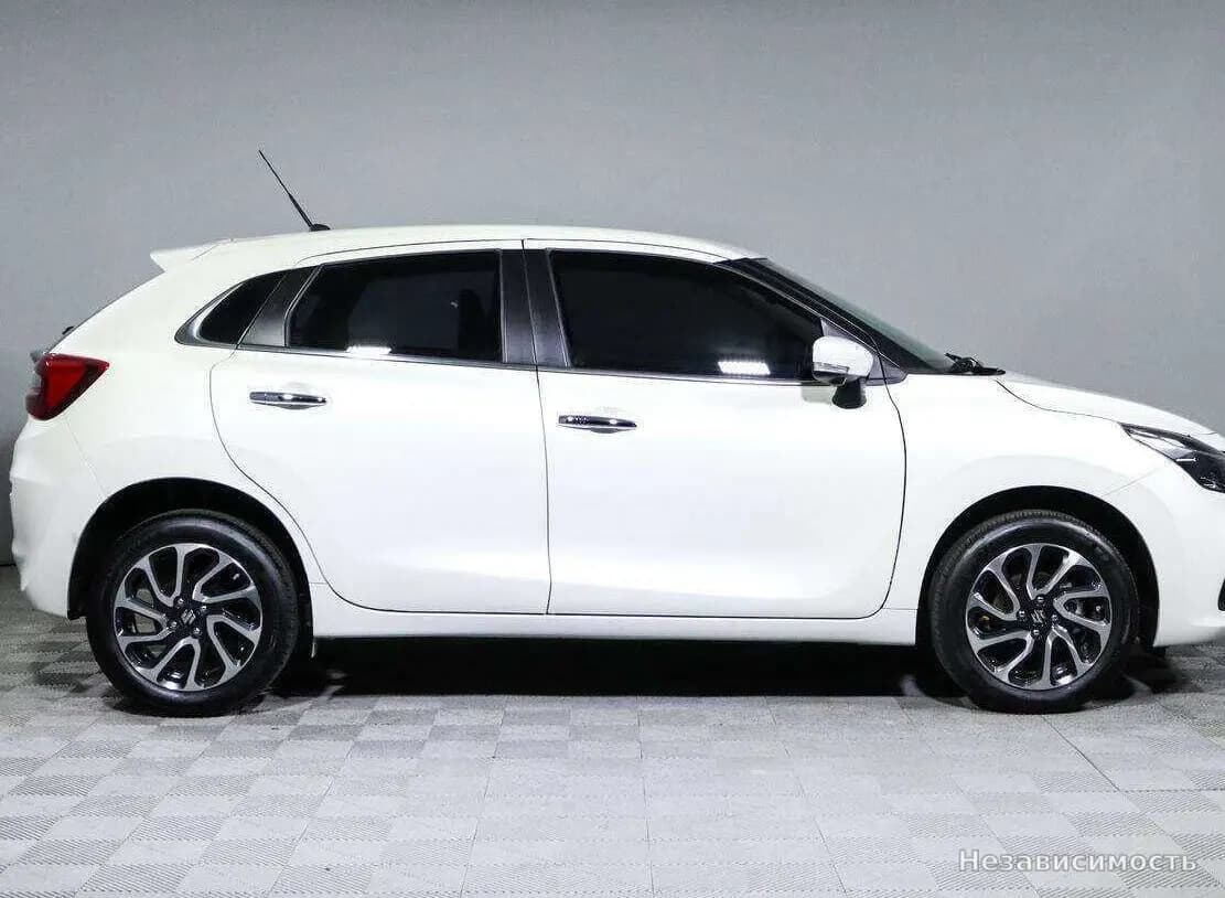 Suzuki Baleno 2022 с пробегом — фото 4