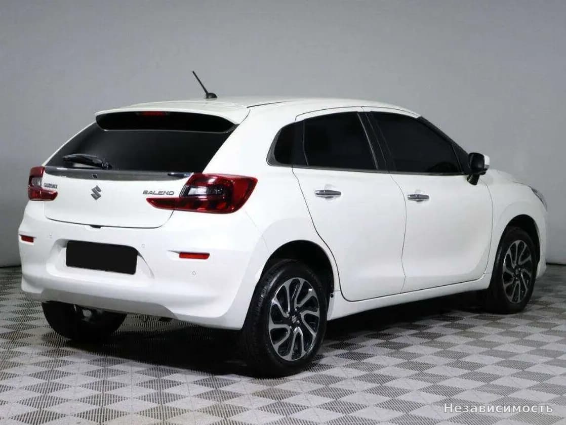 Suzuki Baleno 2023 с пробегом — фото 4