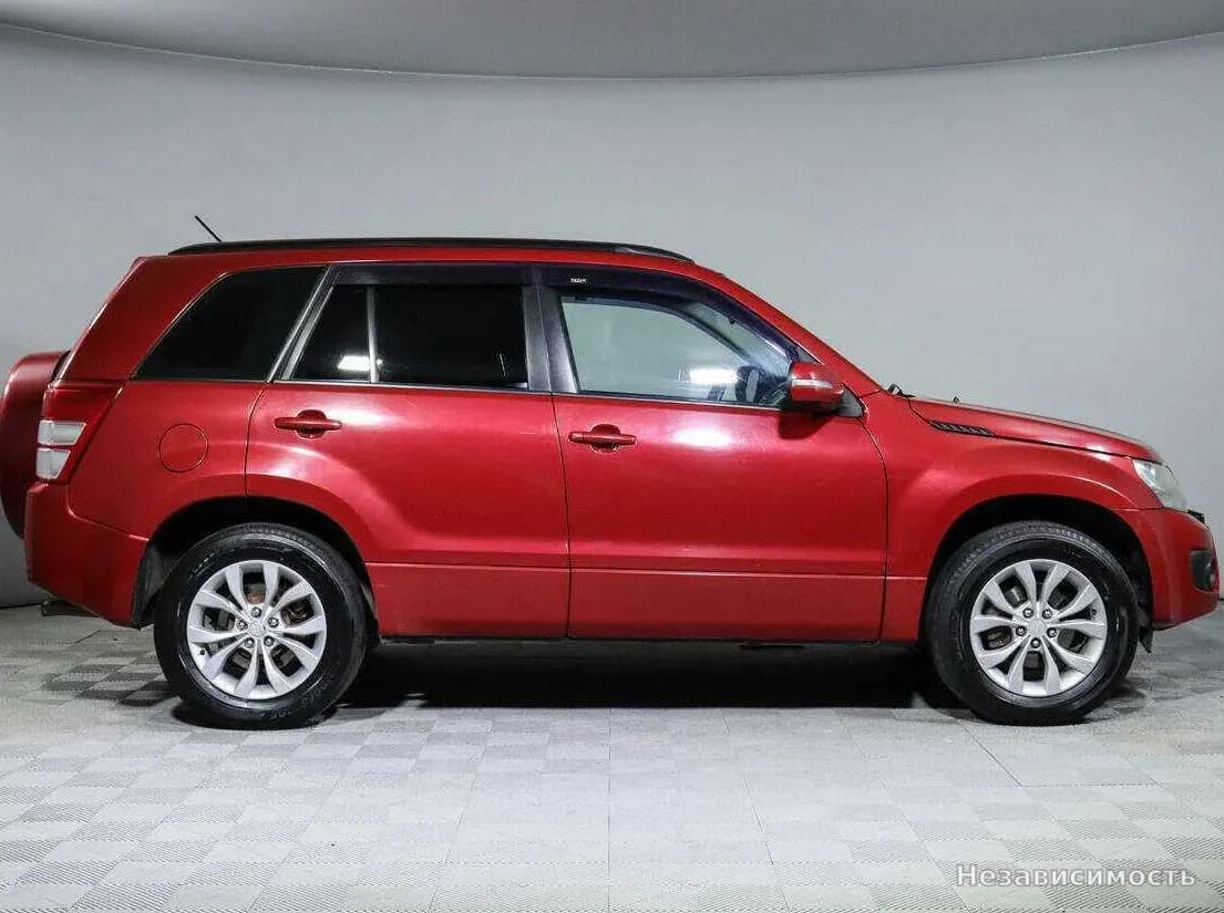 Suzuki Grand Vitara 2012 с пробегом — фото 4