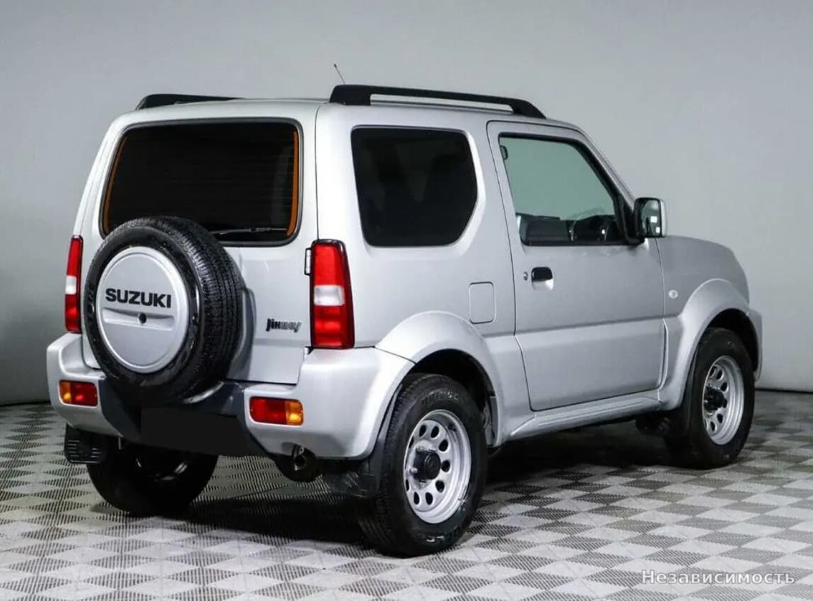 Suzuki Jimny 2018 с пробегом — фото 5