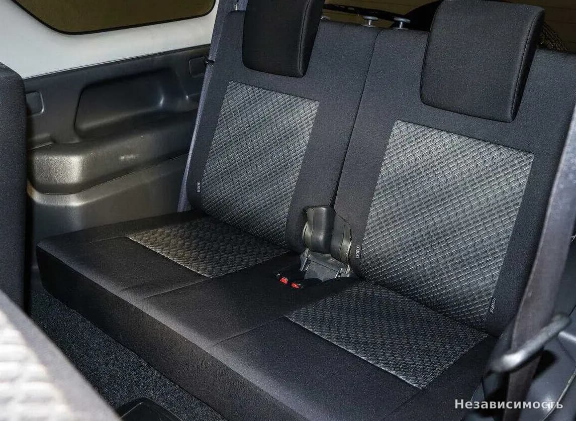 Suzuki Jimny 2018 с пробегом — фото 10