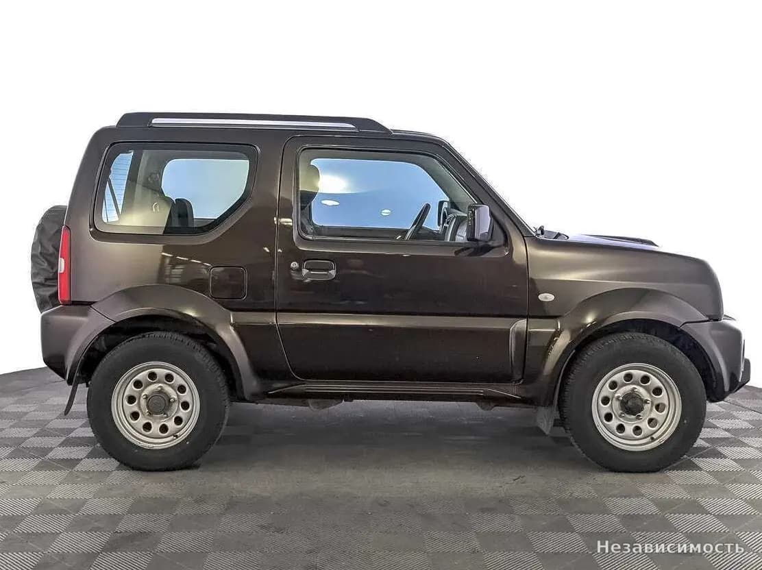 Suzuki Jimny 2017 с пробегом — фото 4