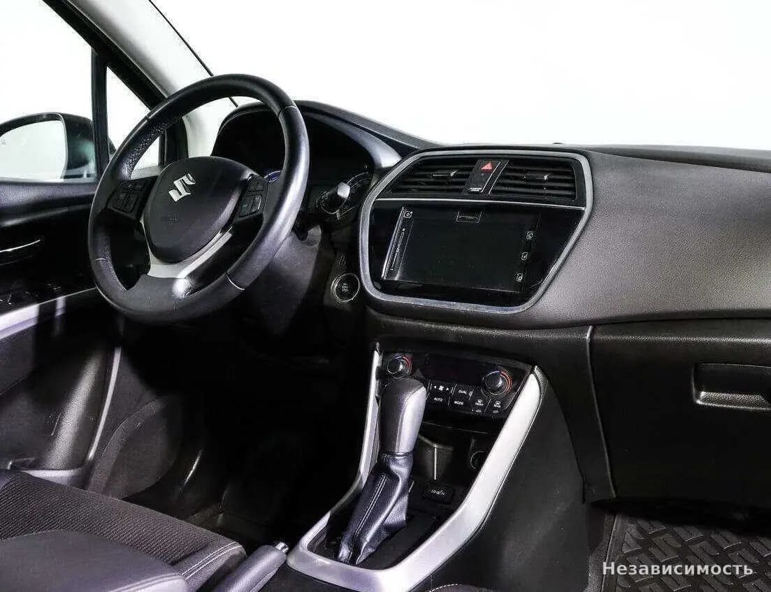 Suzuki SX4 2017 с пробегом — фото 7