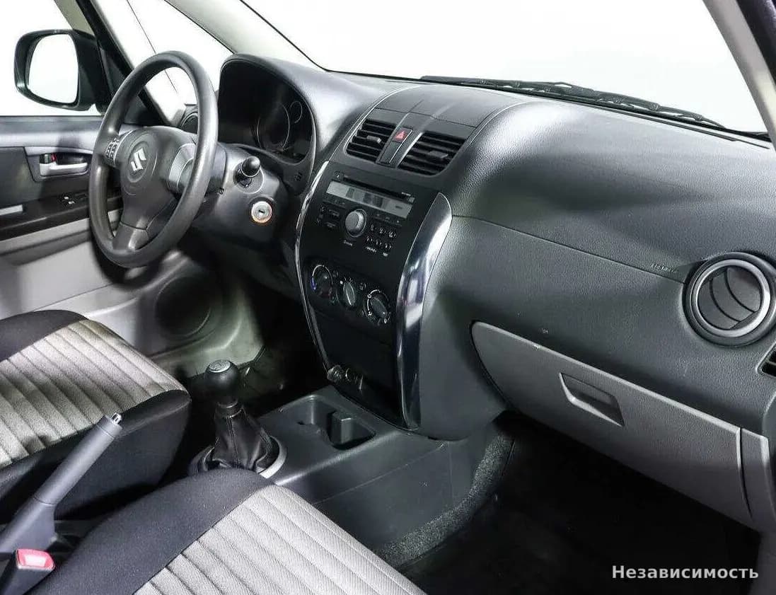 Suzuki SX4 2014 с пробегом — фото 9