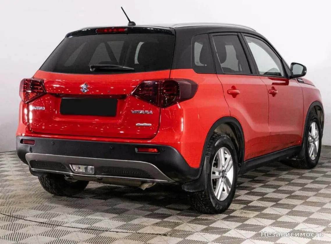 Suzuki Vitara 2021 с пробегом — фото 5