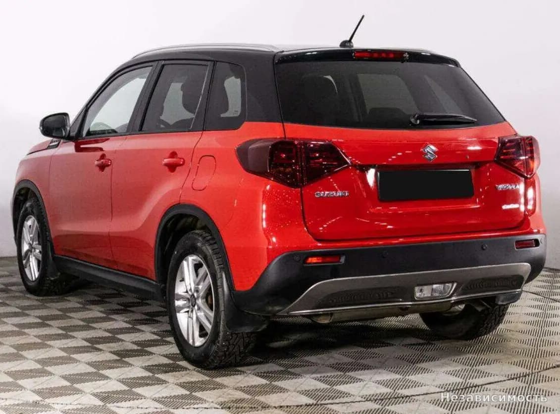 Suzuki Vitara 2021 с пробегом — фото 7