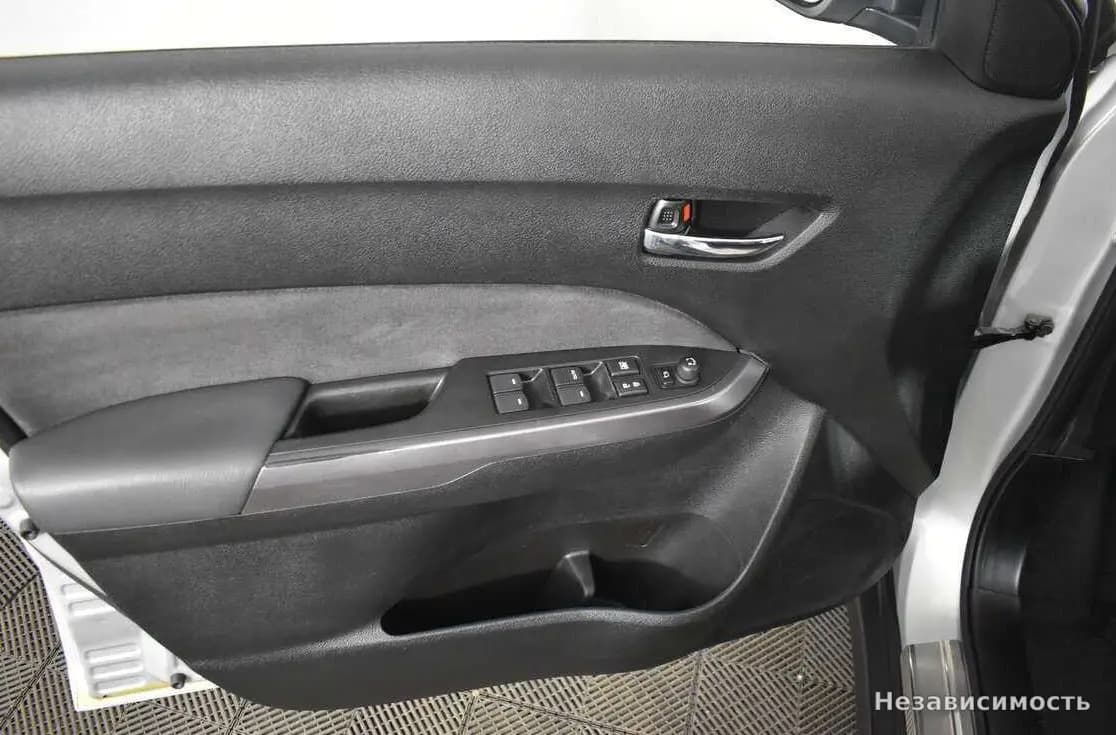 Suzuki Vitara 2019 с пробегом — фото 9
