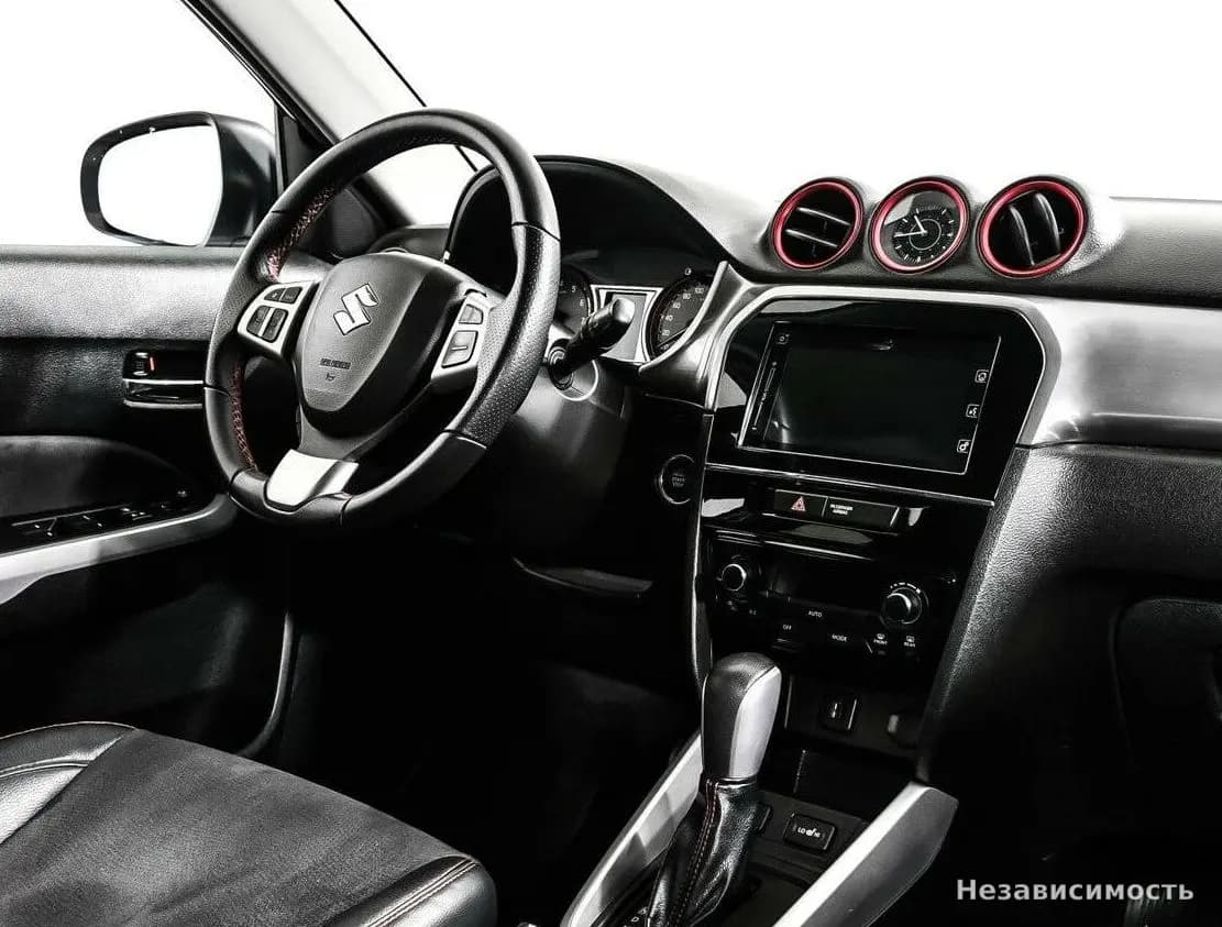 Suzuki Vitara 2016 с пробегом — фото 9